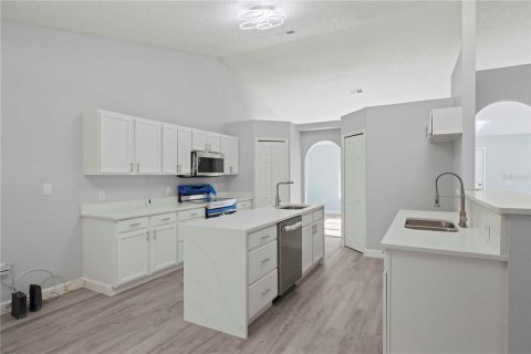 Villa ou maison à vendre à Minneola, Floride: 3 chambres, 186.55 m2 № 2114848 - photo 15