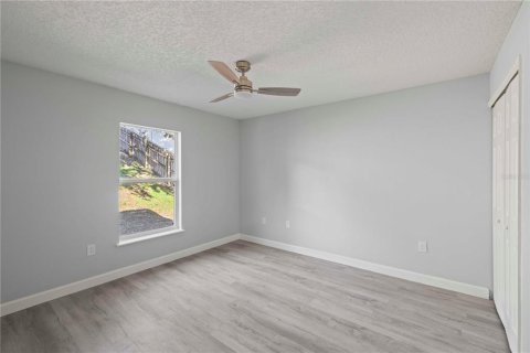 Villa ou maison à vendre à Minneola, Floride: 3 chambres, 186.55 m2 № 2114848 - photo 25
