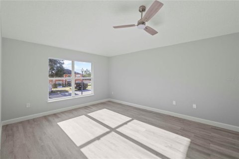 Villa ou maison à vendre à Minneola, Floride: 3 chambres, 186.55 m2 № 2114848 - photo 18
