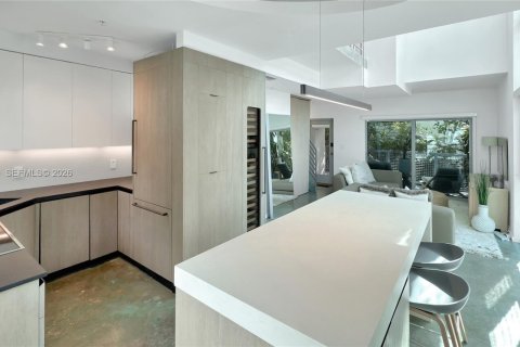 Immobilier commercial à vendre à Miami Beach, Floride: 260.96 m2 № 2029745 - photo 10