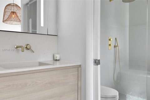 Immobilier commercial à vendre à Miami Beach, Floride: 260.96 m2 № 2029745 - photo 17