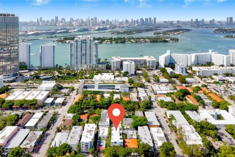 Immobilier commercial à vendre à Miami Beach, Floride: 260.96 m2 № 2029745 - photo 3