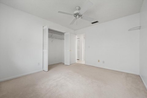 House in Plantation, Florida 3 bedrooms, 189.8 sq.m. № 2392422 - photo 25