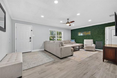 Villa ou maison à vendre à Seminole, Floride: 4 chambres, 194.35 m2 № 1907813 - photo 5