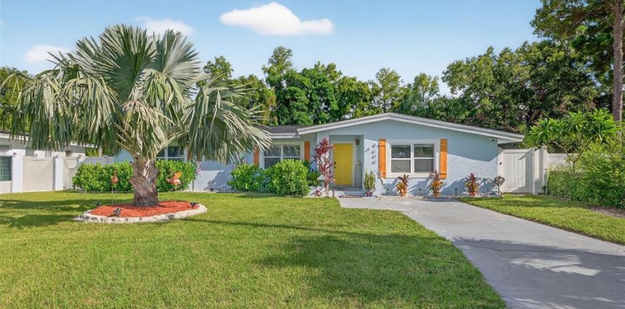 Villa ou maison à Seminole, Floride 4 chambres, 194.35 m2 № 1907813