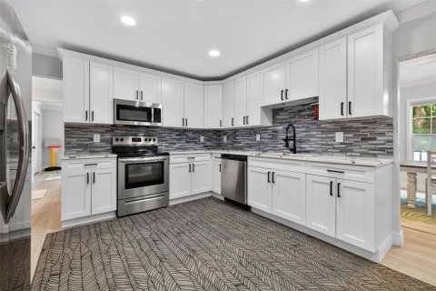 Casa en venta en Seminole, Florida, 4 dormitorios, 194.35 m2 № 1907813 - foto 8