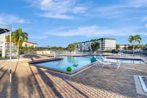 Copropriété à vendre à Lauderhill, Floride: 1 chambre, 86.21 m2 № 2389553 - photo 19