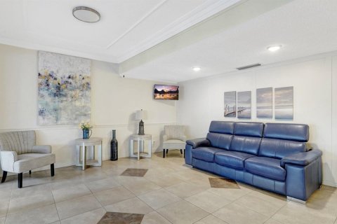 Copropriété à vendre à Lauderhill, Floride: 1 chambre, 86.21 m2 № 2389553 - photo 2