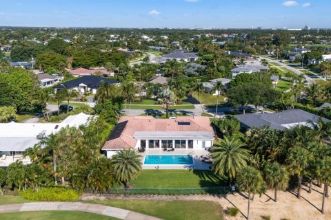 Villa ou maison à vendre à North Palm Beach, Floride: 5 chambres, 332.4 m2 № 2411724 - photo 2