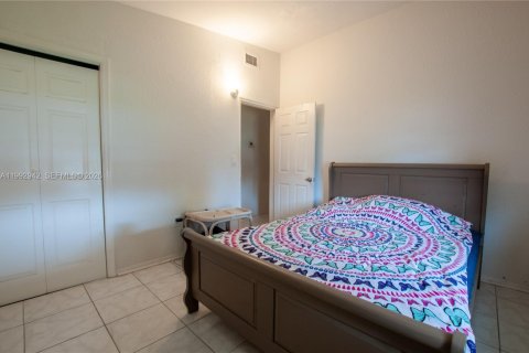 Casa en venta en West Park, Florida, 2 dormitorios, 81.57 m2 № 2056804 - foto 10