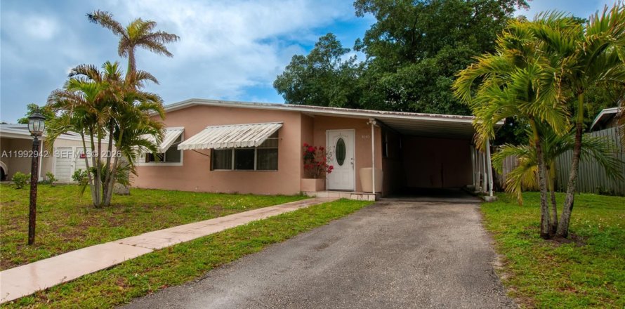 Casa en West Park, Florida 2 dormitorios, 81.57 m2 № 2056804