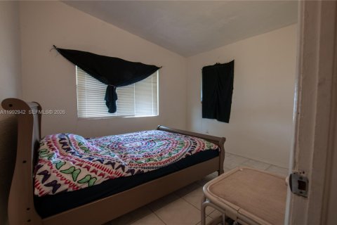 Casa en venta en West Park, Florida, 2 dormitorios, 81.57 m2 № 2056804 - foto 12