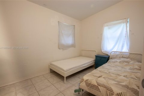 Casa en venta en West Park, Florida, 2 dormitorios, 81.57 m2 № 2056804 - foto 11