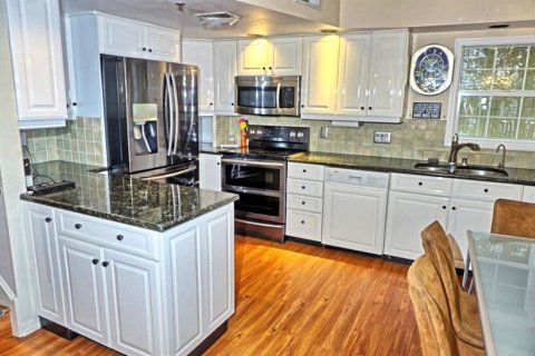 Купить кондоминиум в Лутц, Флорида 5 комнат, 252.97м2, № 2133927 - фото 4