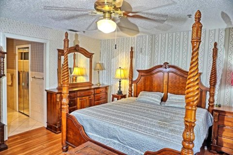 Купить кондоминиум в Лутц, Флорида 5 комнат, 252.97м2, № 2133927 - фото 19