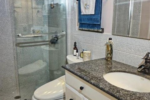 Купить кондоминиум в Лутц, Флорида 5 комнат, 252.97м2, № 2133927 - фото 28