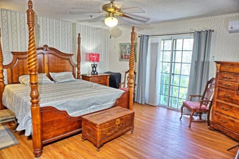 Купить кондоминиум в Лутц, Флорида 5 комнат, 252.97м2, № 2133927 - фото 18