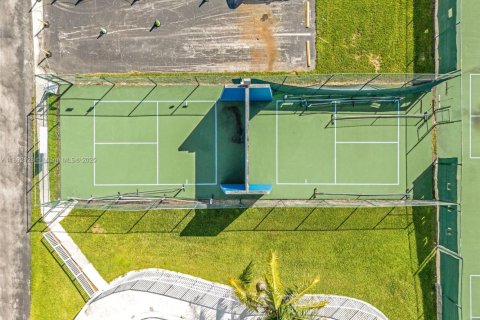 Copropriété à vendre à Miami, Floride: 2 chambres, 69.68 m2 № 2014558 - photo 11