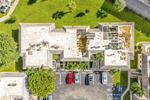 Copropriété à vendre à Miami, Floride: 2 chambres, 69.68 m2 № 2014558 - photo 3