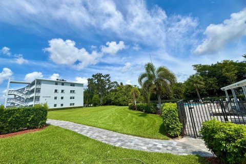 Copropriété à vendre à Deerfield Beach, Floride: 2 chambres, 92.9 m2 № 2089650 - photo 24