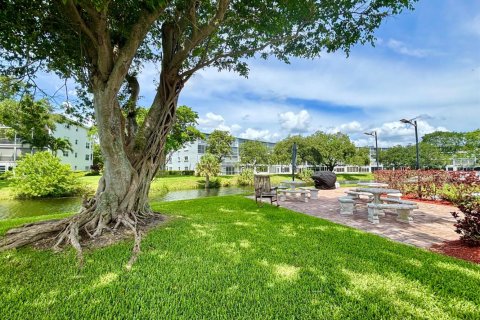 Copropriété à vendre à Deerfield Beach, Floride: 2 chambres, 92.9 m2 № 2089650 - photo 19