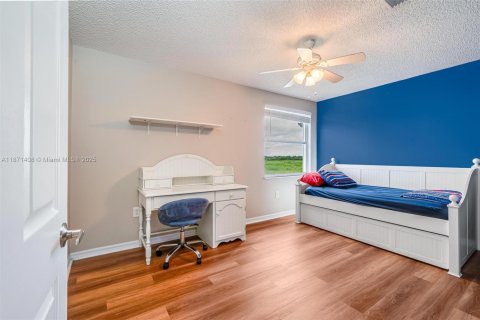 House in Pembroke Pines, Florida 4 bedrooms, 217.3 sq.m. № 1922977 - photo 22
