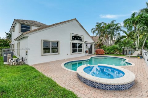 House in Pembroke Pines, Florida 4 bedrooms, 217.3 sq.m. № 1922977 - photo 27