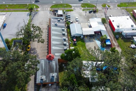 Immobilier commercial à louer à Holiday, Floride: 525.08 m2 № 1903373 - photo 7
