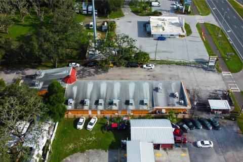 Immobilier commercial à louer à Holiday, Floride: 525.08 m2 № 1903373 - photo 6