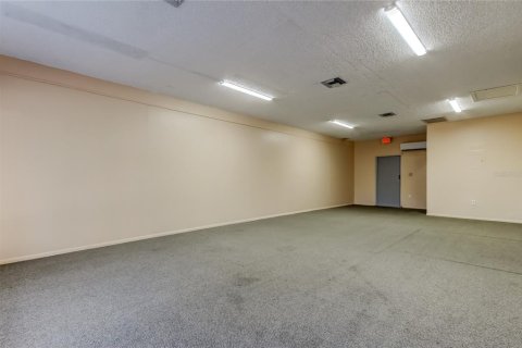 Commercial property in Holiday, Florida 525.08 sq.m. № 1903373 - photo 17