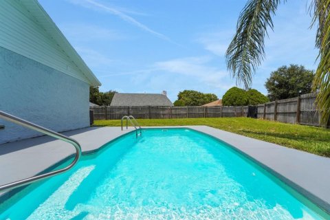 Casa en venta en Winter Haven, Florida, 3 dormitorios, 133.04 m2 № 1855904 - foto 2