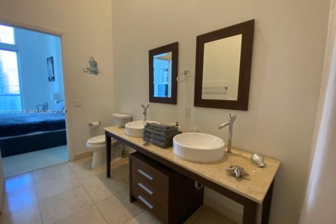 Copropriété à louer à Miami, Floride: 1 chambre, 78.22 m2 № 2414738 - photo 14