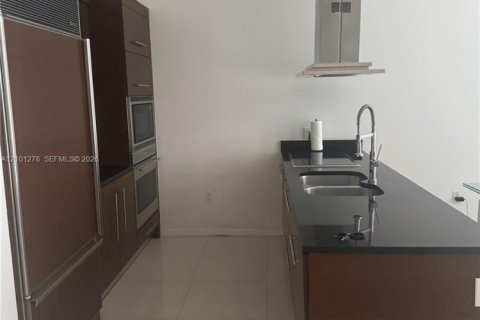 Copropriété à louer à Miami, Floride: 1 chambre, 78.22 m2 № 2414738 - photo 5