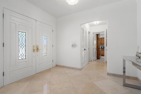 House in Sea Ranch Lakes, Florida 3 bedrooms, 302.49 sq.m. № 2088002 - photo 11