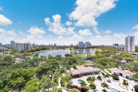 Condo in Aventura, Florida, 2 bedrooms № 2056721 - photo 11