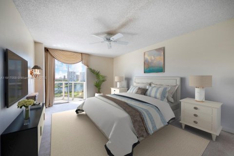 Condo in Aventura, Florida, 2 bedrooms № 2056721 - photo 24