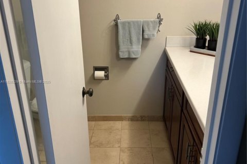 Copropriété à vendre à Fort Lauderdale, Floride: 2 chambres, 107.77 m2 № 1961094 - photo 21
