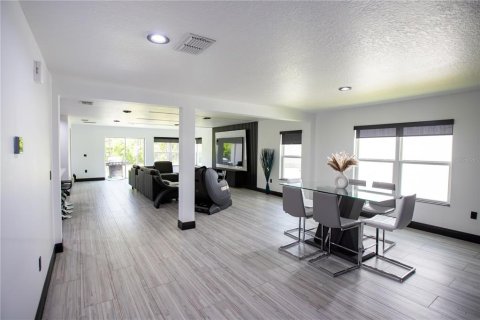 Villa ou maison à vendre à Orlando, Floride: 4 chambres, 214.88 m2 № 1737098 - photo 5
