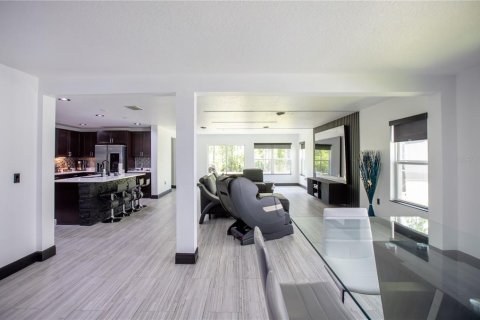 Villa ou maison à vendre à Orlando, Floride: 4 chambres, 214.88 m2 № 1737098 - photo 6