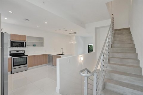 Adosado en alquiler en Pompano Beach, Florida, 3 dormitorios, 177.16 m2 № 2055197 - foto 17