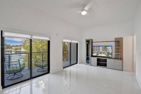 Adosado en alquiler en Pompano Beach, Florida, 3 dormitorios, 177.16 m2 № 2055197 - foto 22