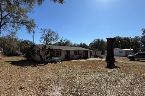 House in Zephyrhills, Florida 2 bedrooms, 86.96 sq.m. № 2283369 - photo 2