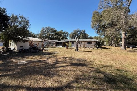House in Zephyrhills, Florida 2 bedrooms, 86.96 sq.m. № 2283369 - photo 4