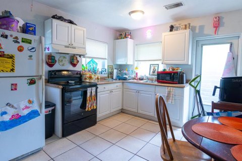 Propiedad comercial en venta en Sarasota, Florida, 4 dormitorios, 156.08 m2 № 2297149 - foto 29