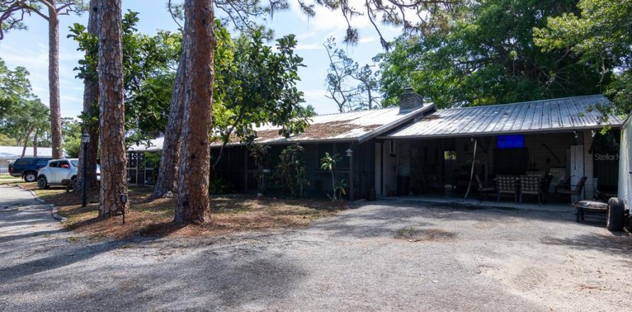 Propiedad comercial en Sarasota, Florida 4 dormitorios, 156.08 m2 № 2297149