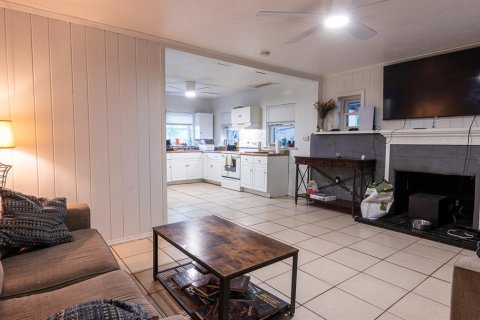 Propiedad comercial en venta en Sarasota, Florida, 4 dormitorios, 156.08 m2 № 2297149 - foto 5
