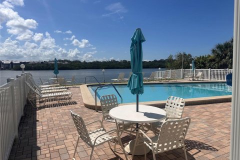 Condominio en venta en Indian Rocks Beach, Florida, 2 dormitorios, 117.43 m2 № 1796693 - foto 20