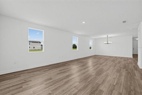 House in Mount Dora, Florida 3 bedrooms, 206.8 sq.m. № 2429384 - photo 4