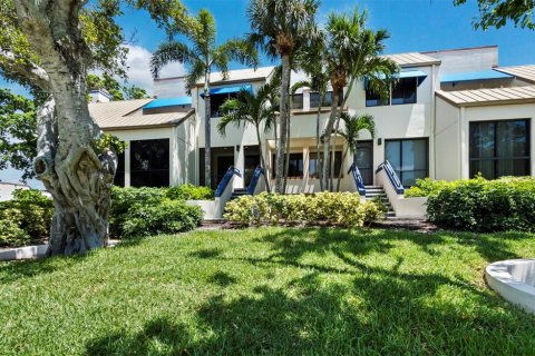 Condo in Longboat Key, Florida, 2 bedrooms  № 1907269 - photo 14
