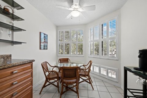 Condo in Longboat Key, Florida, 2 bedrooms  № 1907269 - photo 13